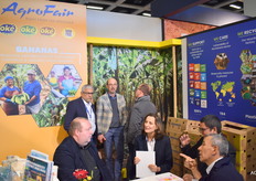 Agrofair, in het midden Hans Willem van der Waal