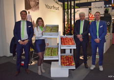 Mark Vernooij, Danielle Rouwen, Jan Vernooij en Chris van Eldik van Urfruit