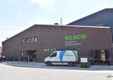 Entree van de nieuwbouw