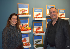 Silvia Janssen van Harvest House met Daaf Steentjes van de Rainbow Growers Group