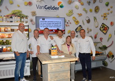 Het team van Van Gelder met Kees Mourits, Martin van Pelt, Hans van der Wegen, Ron Heijstek, Els Zubeldia, Corné Pijnenburg en Anton van Gelder. Zij introduceerden plantaardige ganzenlever op basis van van cashewnoten, lekker smeuïg en smaakvol.