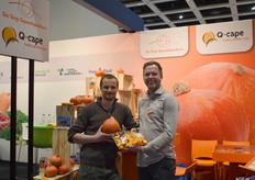 Rinke Robbers van de Terp Squashpackers en Leo Stoker van Q-Cape. Pompoenen, daar draait het om!