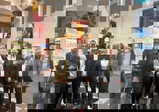 Harvest House met Van links naar rechts Marco Hanemaaijer, Yvonne Geurten, Florian Prins, Johan Knoll, Jelte van Kammen, Angelo Zanelli, Francisco Latorre, Marco Bergman