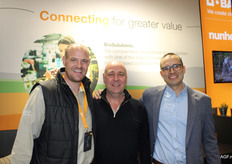 Ben de Nijs werkt voor Nunhems als crop lead meloenen en watermeloenen in Florida. Hier op de foto met collega's Michiel Weijters en Josue Samano