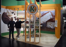 De Katjang heeft een nieuwe stand die niet breder kan en daarom de hoogte in gaat