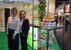 Er is van alles te snoepen bij Meeke Janssens en Leonie Boles van The Organic Factory