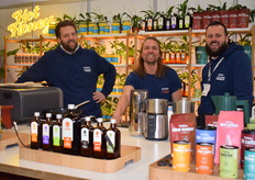 David Klingen Pepijn Best en Rein de Koning vol positieve energie bij Ghee Easy met hun nieuwe product Hot Honey en diverse koffiesiropen