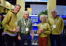 Robert van den Breemer, Kristin Veldkamp en Frank de Bruijn van Horizon promoten hun internationale merk Monki