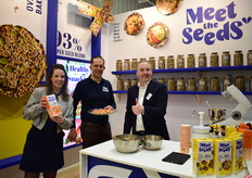 Karel en Marit de Jong lieten bezoekers kennismaken met hun toasts en dipstokjes gemaakt van pitten en zaden. Een chef-kok maakte de bijbehorende dips