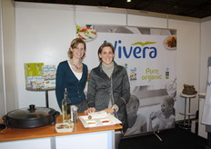 Sinds kort ook bio! Hetty Pouw en Marel Engelbertink van Vivera.