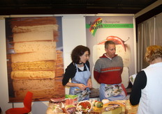 Ook Jürgen Würth neemt met zijn bio-kaasgroothandel een kijkje over de grens.