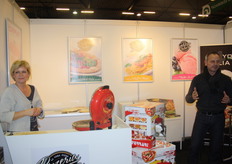 Carla en John Jacobs lieten bezoekers van de biologische pizza's van Jacobs Exclusief/Italia 4 You proeven.