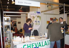 Julie Decayeux zoekt afzetkanalen voor haar Franse paardenmelkproducten.