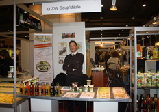 Philippe Dubas met de 'snelle soep' van Soup'idéale.