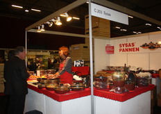 Kookdemonstraties bij Sysas pannen.