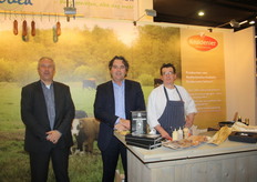 Henk Klijn, Marinus Bothof en kok Michel Danielse bij Kruidenier.