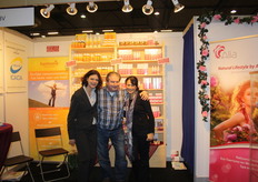 Joanne Klein Wolterink, D.J. van Asch en Constance van Haasen van Natucos poseren voor ons.