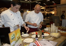 Koks in de stand gebruikten zoveel mogelijk eigen producten.