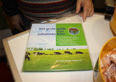 Schrijver van het boek 'Het grote gelijk van Johannes Bron'. Hij vertelde dat er erg veel interesse voor is.