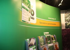 Voldoende informatie over groentezaden te verkrijgen in de stand.