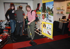 Bij Novap Handelsmaatschappij wordt de Infra Weeder geshowt.