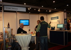 Bij DeKassa wordt er ook druk overlegd.