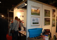 Maria Groot van Rikilt Wageningen UR met het kleinste standje.