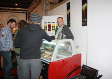 Drukte bij de stand van Odenwald Organic.