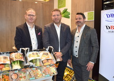 Gunther De Vadder, de nieuwe aanwinst van DBS Agro, Gunther De Boelpaep en Victor Bernad. Hebben ook verschillende biologische producten.