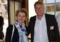 Marina van BioCore met één van de sprekers, Jan-Willem Baas, voorzitter van het Comité van Graanhandelaren. Marina is een paar maanden geleden vanwege de oorlog uit Oekraïne gevlucht. 