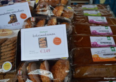 Ook te koop waren deze kokosmakronen van Driekant en de diverse varianten ontbijtkoek van Landgoed. 