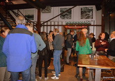 Voorafgaand aan de presentaties was er gelegenheid om elkaar te leren kennen en bij te praten. 