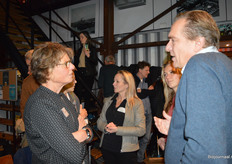 Erika Smale (Skal biocontrole) met Kim Huppertz en Ton Severrien van GreenSprout. 