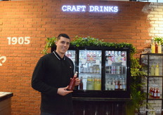 Nando Goulooze van Craft Drinks met een biologische soda dat bestaat uit 20 procent sap en 80 procent bronwater