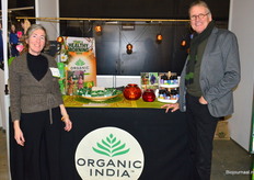 Monique Mengen en Bart Stelder van Ayurveda4all. Ze zijn importeur van het merk Organic India.