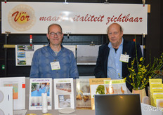 Marien Goedhart en Roelant de Vletter van de Vör Foundation, zij verzorgen onderzoek door middel van stijgbeelden, chroma’s en kristallisaties.