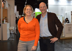 Op verkenning in hal 5: Nieske Jaspers en Febijan van Veen van Kaasmakerij Henri Willig.