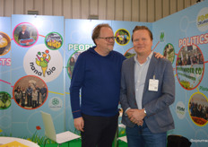 Boudewijn van der Kroft (TerraSana) met Ronald van Marlen (rechts) van NANA Bio.
