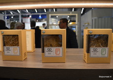 Een aantal bio-producten uit het aanbod van Bergbanket (onder het merk 'Van den Berg').