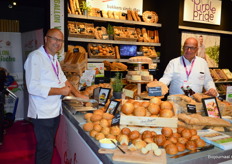 Carl Siegert en Ruud Nederend van bakkerij Carl Siegert. Bestonden vorige week 132 jaar.