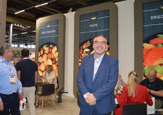 Jeroen Raaphorst nam tussen de vele gesprekken die de hele dag door gaande waren bij Kingnuts & Raaphorst even de tijd om op de foto te gaan. "We zijn nog steeds heel blij met onze prominente plek hier."