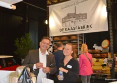 Erik van Dam en Lena Ettema bij De Kaasfabriek.