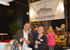 Erik van Dam en Lena Ettema bij De Kaasfabriek.