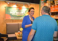 Gebrs van Aarle vroeg in de stand aandacht voor de AGF-beurs Zuid-Nederland die ze op 7 november aanstaande organiseren. Karin van Aspert-Mommers vertelde dat er volop ruimte zal zijn om te netwerken tijdens deze beurs.