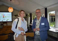 Judith Hofland (Platina Partner Reudink, bestuur BioNederland) in gesprek met Jan Groen (Platina Partner Green Organics, bestuur BioNederland en BioAcademy).