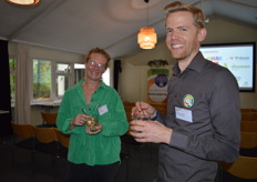 Ilse Blauw (ondersteuning BioHuis) en Roeland Gerding (De Groene Winkel Zeist en bestuur BioAcademy).