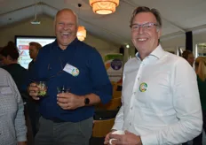 Willem Groenenberg (bestuur BioHuis) met Jaco Burgers (bestuur BioAcademy).