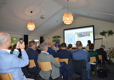 Ze vertelde onder meer over de ontwikkelde leermodules voor op de winkelvloer. Door deze QR-code te scannen konden de deelnemers een kijkje nemen in één van de modules.