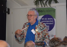 Onder leiding van Frank Los werd na de presentaties op een bijzondere manier (grotendeels) in stilte vergaderd.