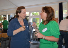 Maria van Boxtel (partner van de BioAcademy) en Geertje Schlaman (team BioAcademy).
